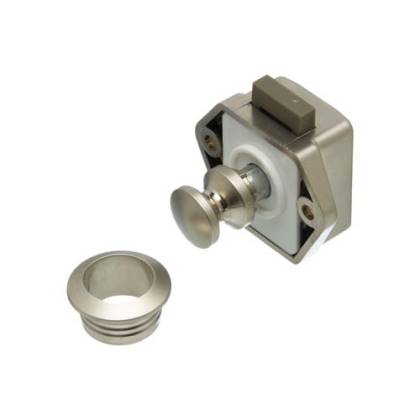 Cerradura con sistema push.  